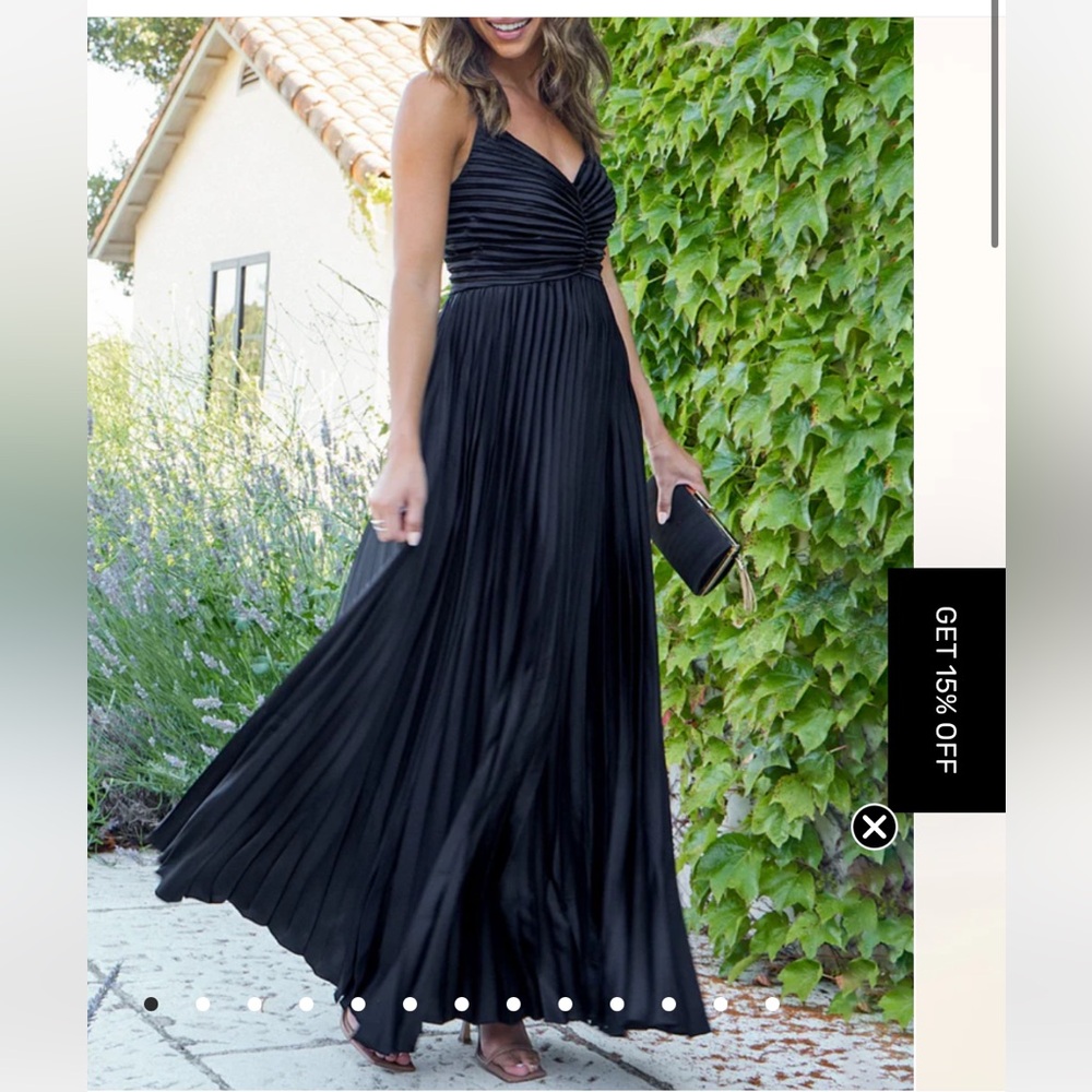 Petal & Pup Pleated maxi gown